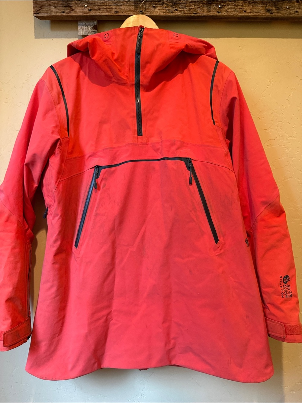Mountain Hardwear Women’s Anorak